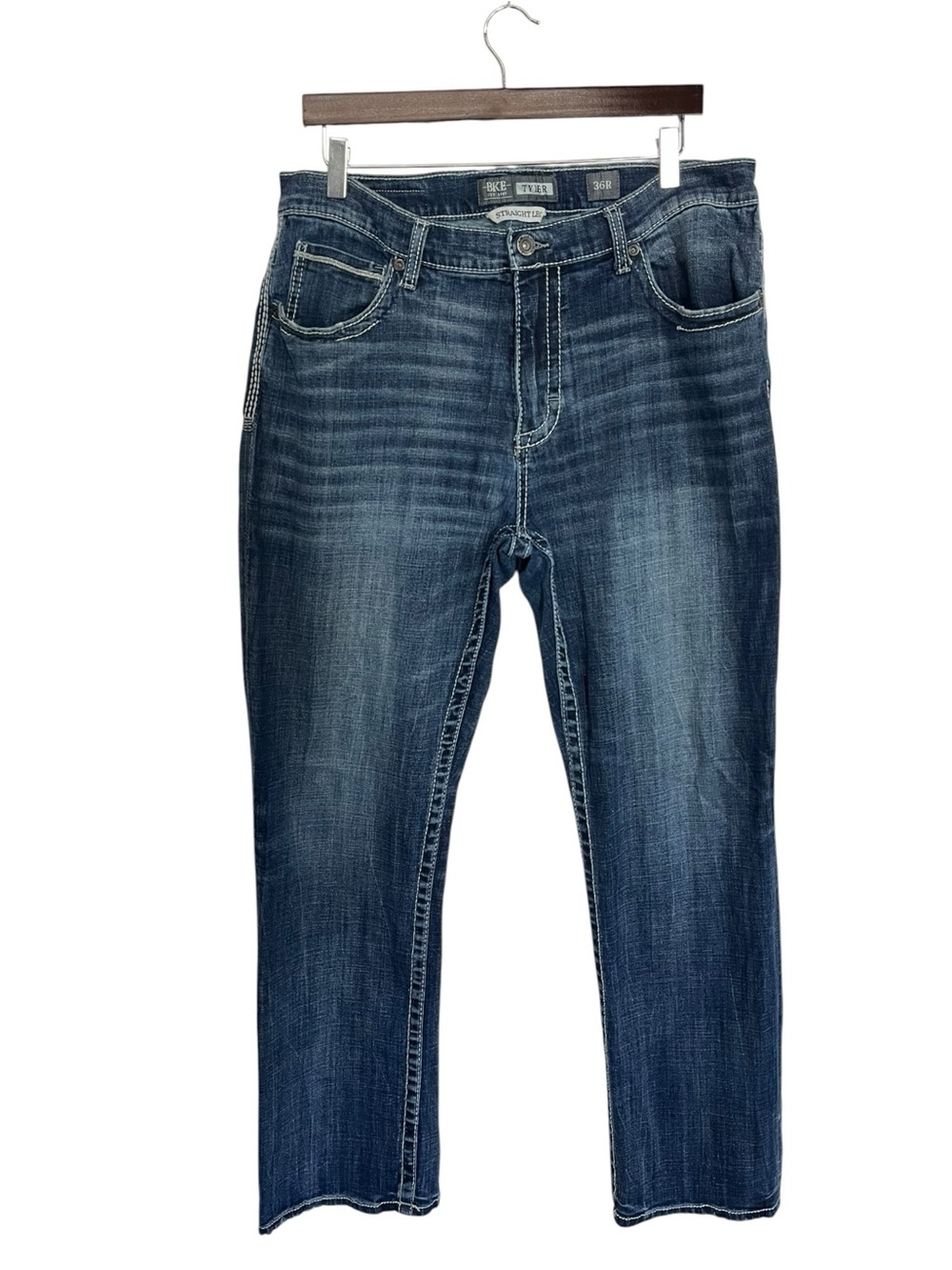 ARIAT | Mens Tyler Medium Wash Heavy Stitch Straight Leg Jeans 36R